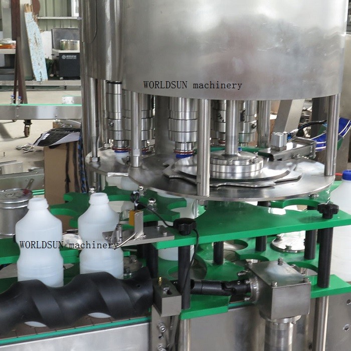 SS304 500ml Automatic Capping Machine For Glass Bottle high speed ce